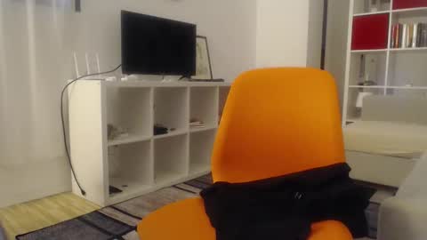 Snapshot of francescosal chatting on October 4, 4:27 pm francescosal online show from October 4, 4:27 pm