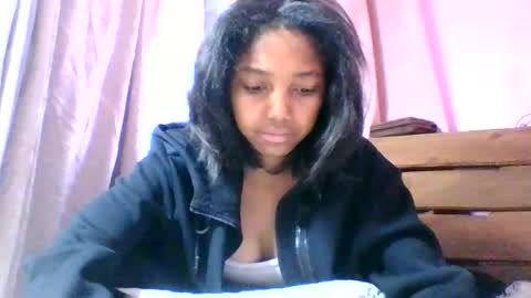 francia333068 online show from June 22, 3:58 am