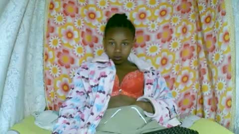 francilla online show from November 26, 6:43 am