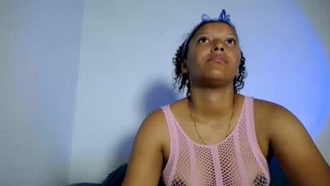 francihot4 online show from April 14, 2:59 am