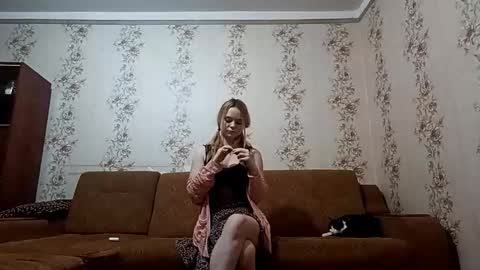 francinatharnish online show from March 18, 6:03 pm