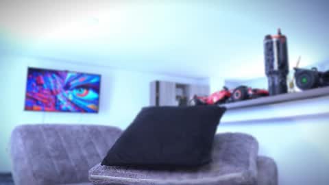 Frank Farrell. Hey remember to give me a thumbs up Ty online show from September 28, 4:16 pm