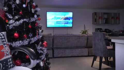 Frank Farrell. Hey remember to give me a thumbs up Ty online show from January 9, 4:40 am