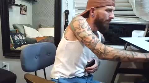 Frankie DRay   LikeFollowShareBuild online show from June 17, 5:56 am