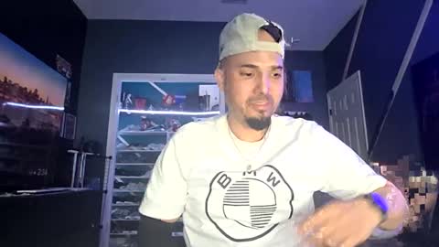 frankievw9 online show from October 14, 6:33 pm