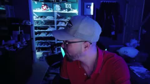 frankievw9 online show from October 8, 5:02 am