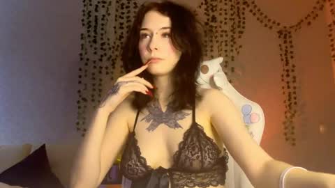 Snapshot of frau_basted chatting on March 5, 1:06 pm mistress Bastet and mintcola online show from March 5, 1:06 pm