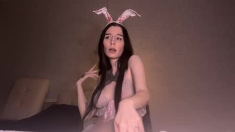 Snapshot of frau_basted chatting on February 3, 6:28 pm mistress Bastet and mintcola online show from February 3, 6:28 pm