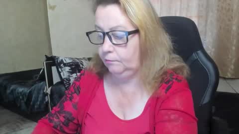 FrauMartha online show from October 9, 10:10 am