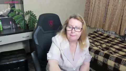 FrauMartha online show from December 20, 1:22 pm