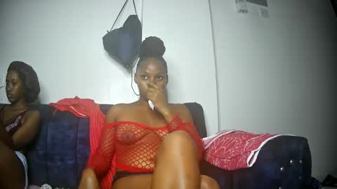 freakyLucy online show from January 18, 7:07 am