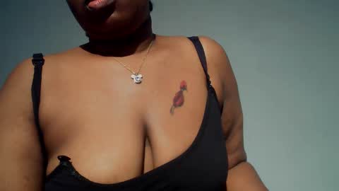 freaky slut5 online show from December 19, 5:03 am