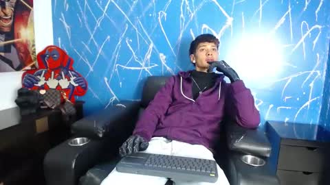 Freddkane online show from February 7, 12:17 pm