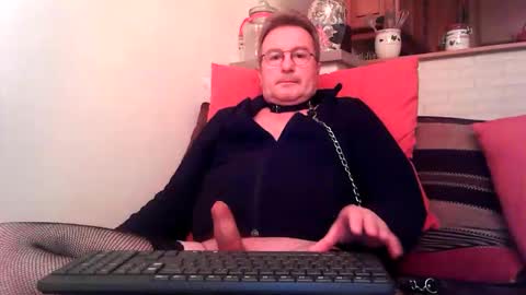 freddy9509 online show from November 25, 7:23 pm