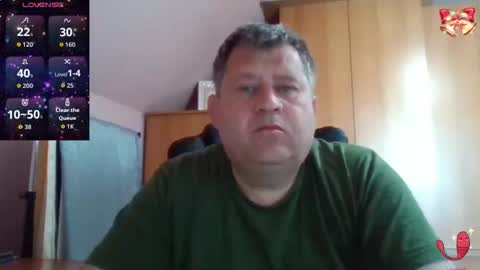 freeboy80180 online show from April 5, 6:54 am