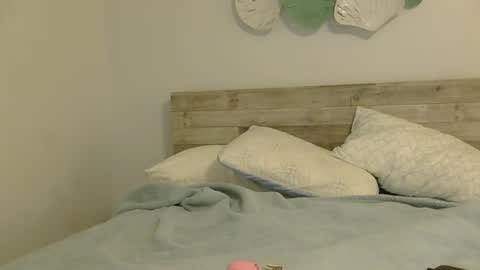 freeeekyyycouplela online show from June 17, 10:31 am