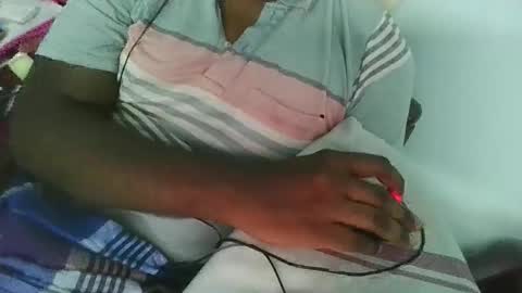 Snapshot of freeforyoubby chatting on October 19, 10:53 am freeforyoubby online show from October 19, 10:53 am