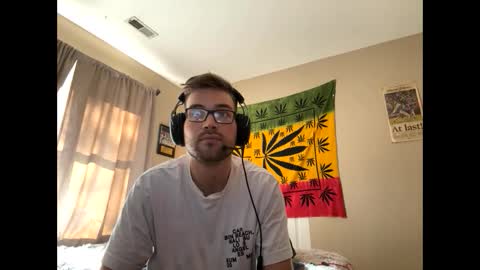 freezeskiii online show from November 3, 4:30 pm