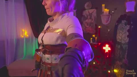 Louise or Lou 3 online show from October 29, 7:03 pm