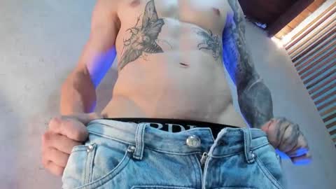 Xavier online show from February 10, 1:08 am