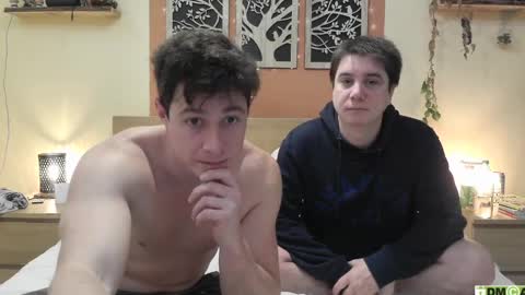 Snapshot of frenchhornybibs chatting on February 2, 9:02 pm French Horny Bibs online show from February 2, 9:02 pm