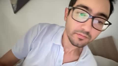 freshman  imonyou98 online show from November 24, 12:26 pm