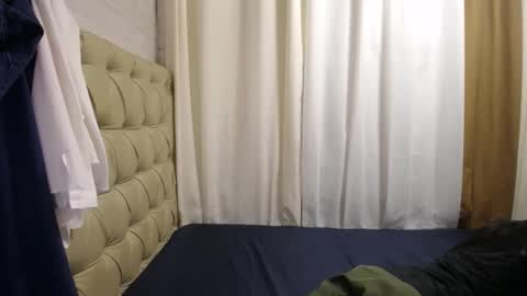 Snapshot of freshyklein chatting on January 7, 3:33 pm Savanna online show from January 7, 3:33 pm