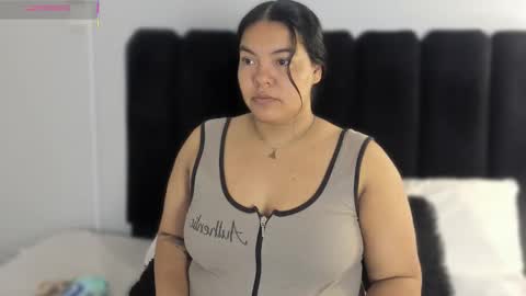 freya_blaze online show from February 18, 4:01 am