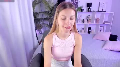 Laura online show from June 15, 7:55 am