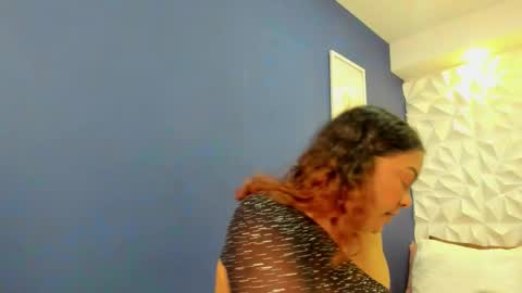 Snapshot of freya_cole_ chatting on October 18, 1:15 pm Freya online show from October 18, 1:15 pm