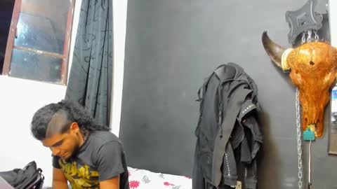 freyaa_sorceress online show from February 25, 11:37 pm