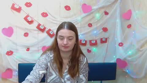 Snapshot of freyadak chatting on February 2, 3:17 pm FreyaDak online show from February 2, 3:17 pm