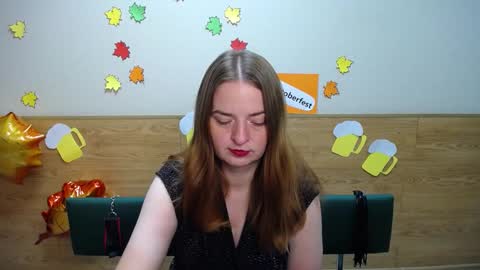 Snapshot of freyadak chatting on September 21, 5:11 am FreyaDak online show from September 21, 5:11 am