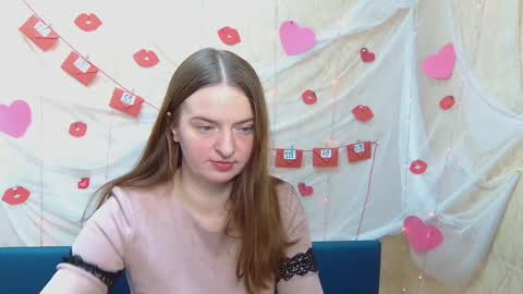 Snapshot of freyadak chatting on February 17, 6:06 pm FreyaDak online show from February 17, 6:06 pm