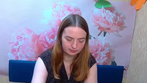 Snapshot of freyadak chatting on October 2, 5:23 pm FreyaDak online show from October 2, 5:23 pm