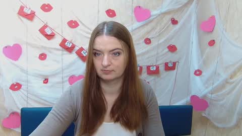 Snapshot of freyadak chatting on February 1, 12:04 pm FreyaDak online show from February 1, 12:04 pm