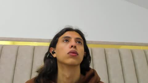 FreyaMoller  online show from April 19, 7:05 pm