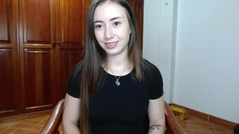 Snapshot of freyanatural chatting on February 6, 2:22 am freyanatural online show from February 6, 2:22 am