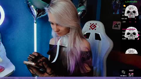 Frida A boost to fortune for the one who gives a thumbs up and a bonus lucky for those who support me by joining the fanclub online show from January 23, 2:28 pm