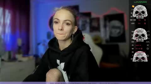 Frida A boost to fortune for the one who gives a thumbs up and a bonus lucky for those who support me by joining the fanclub online show from September 24, 12:01 pm