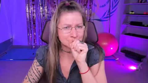 Frida Tander online show from February 20, 3:30 pm