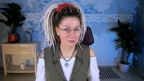 Frida Tander online show from January 16, 5:27 am