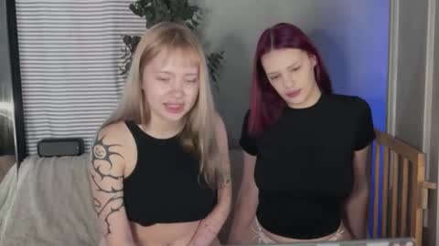 friend_zone_ online show from January 17, 10:24 am