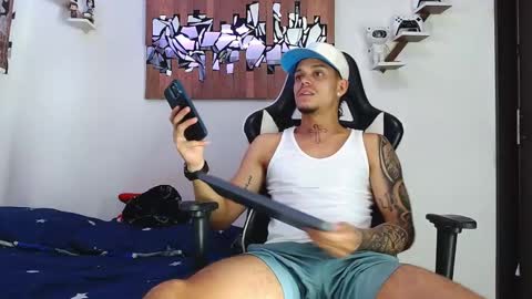 Adam y pitter online show from March 18, 12:49 am