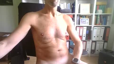 frisco69 online show from October 11, 8:41 am