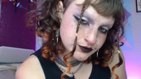 Snapshot of friskyflowers chatting on October 15, 2:15 am cherry online show from October 15, 2:15 am
