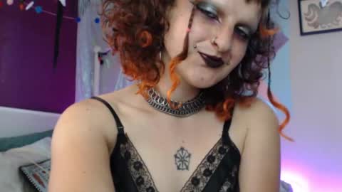 Snapshot of friskyflowers chatting on September 20, 6:33 pm cherry online show from September 20, 6:33 pm
