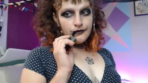 Snapshot of friskyflowers chatting on October 1, 6:51 pm cherry online show from October 1, 6:51 pm