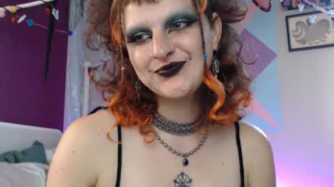 Snapshot of friskyflowers chatting on September 18, 6:12 pm cherry online show from September 18, 6:12 pm
