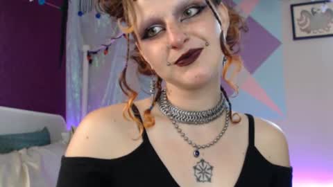 Snapshot of friskyflowers chatting on September 12, 6:32 pm cherry online show from September 12, 6:32 pm